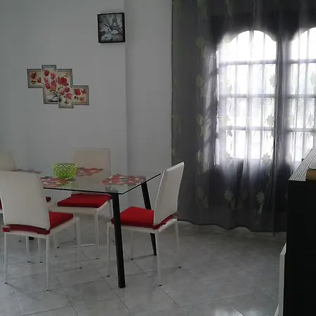 Pop House Apartment *